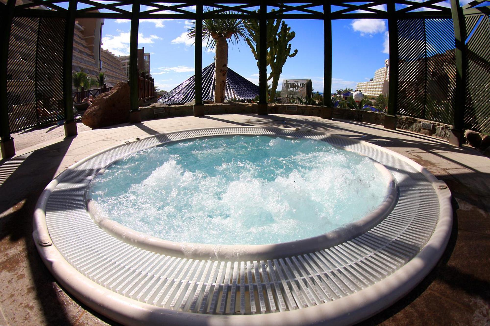 Hotel Livvo Lago Taurito & Aquapark מראה חיצוני תמונה